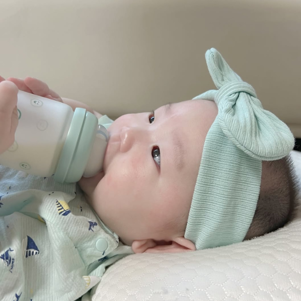N&uacute;m b&igrave;nh sữa Grosmimi bao l&acirc;u cần thay